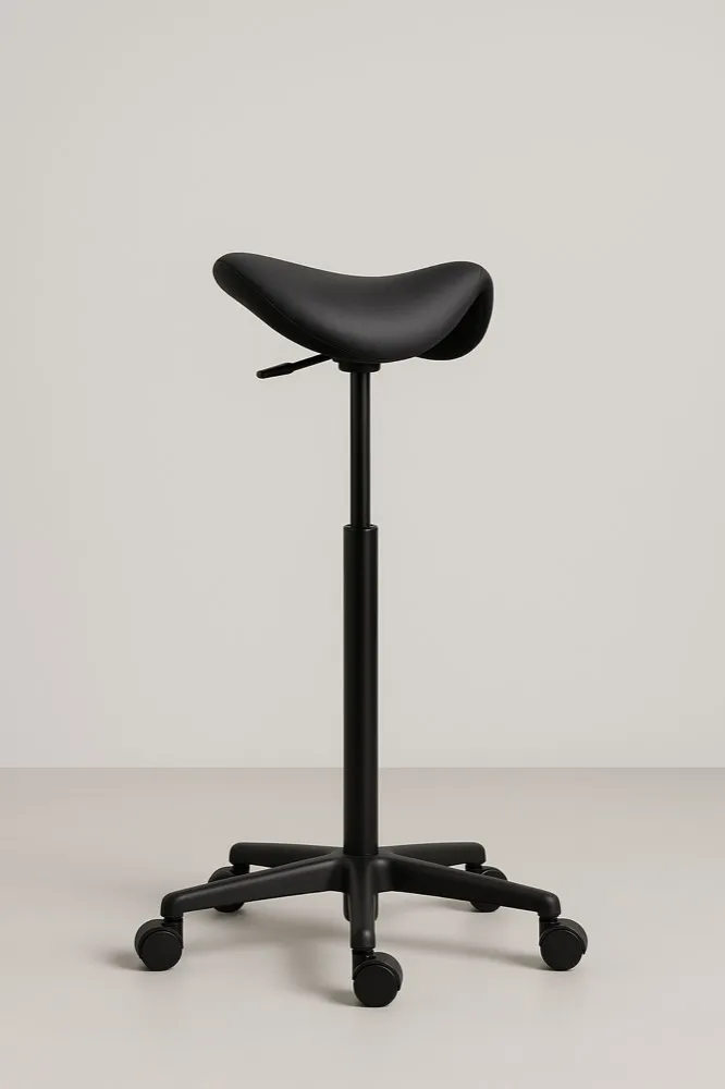 Diagram comparing a slumped flat-seat posture with an open-hip saddle posture and its neutral lumbar curve